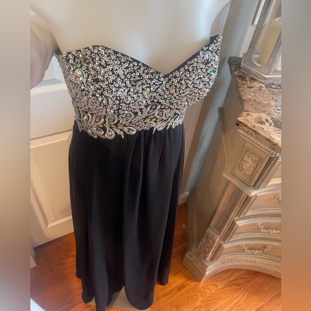 Decode Women’s Full Length Beaded Empire Waist Strapless Gown SZ 4